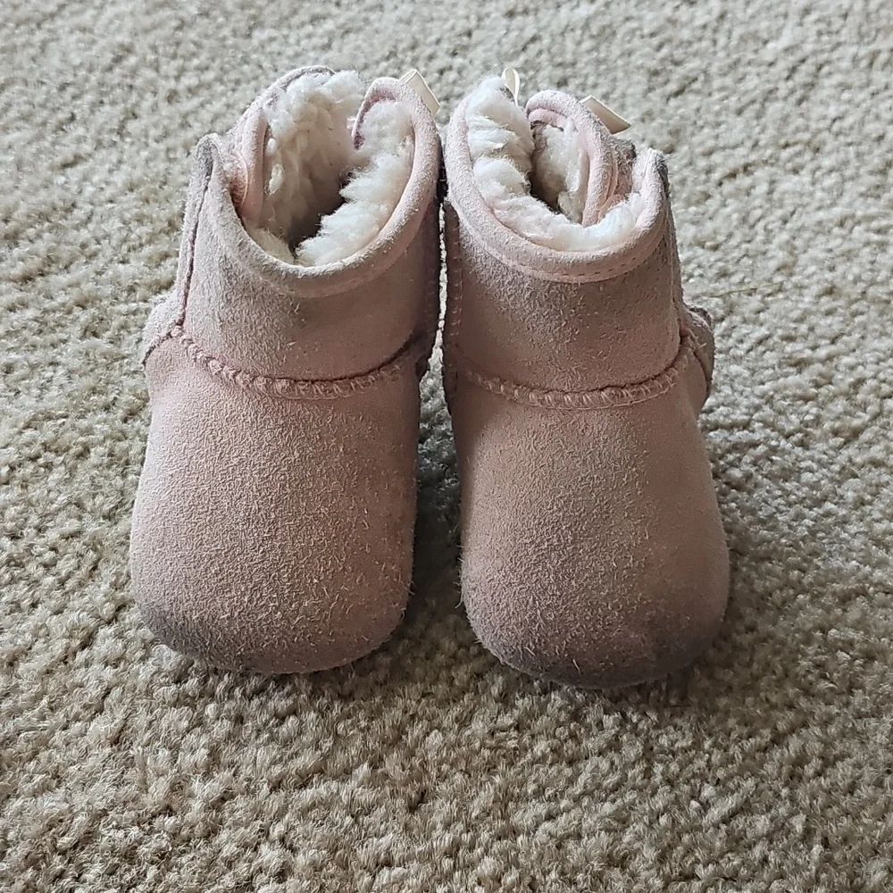 UGG Pink Jessie Bow Baby Booties Size 2/3
